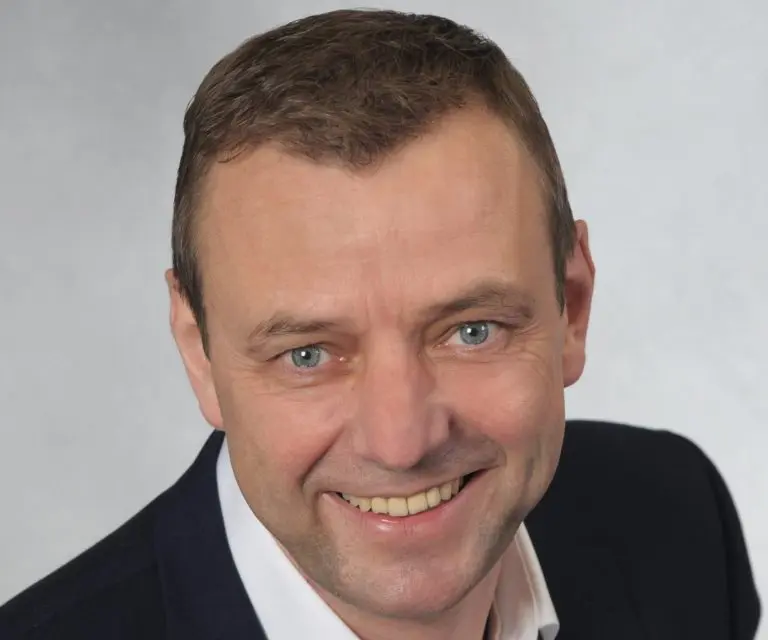 Erwin Dirkes ist neuer Regionalverkaufsleiter bei MAPEI