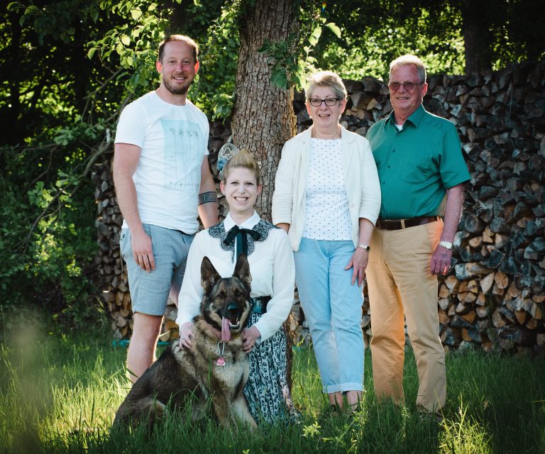 v.l.n.r.: Andreas Böhm, seine Schwester Christina sowie die Eltern Monika und Peter Böhm