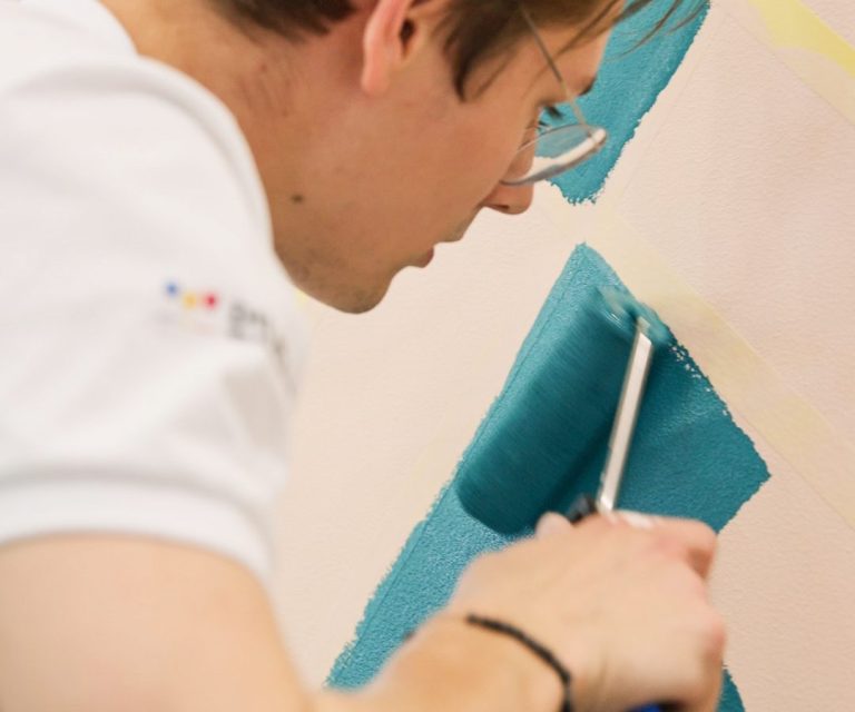 Janick Mensinger ist Vertreter des deutschen Malerhandwerks für die WorldSkills 2024